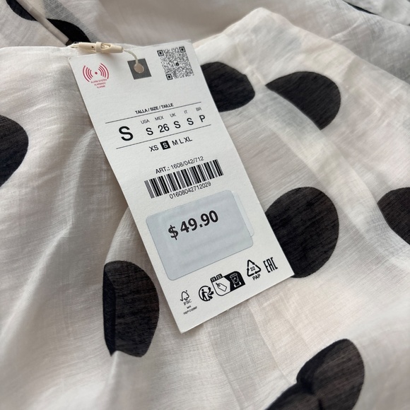 NEW with Tags Zara Black Polka Dot Pleated Lined Shorts Sz S - Picture 3 of 5